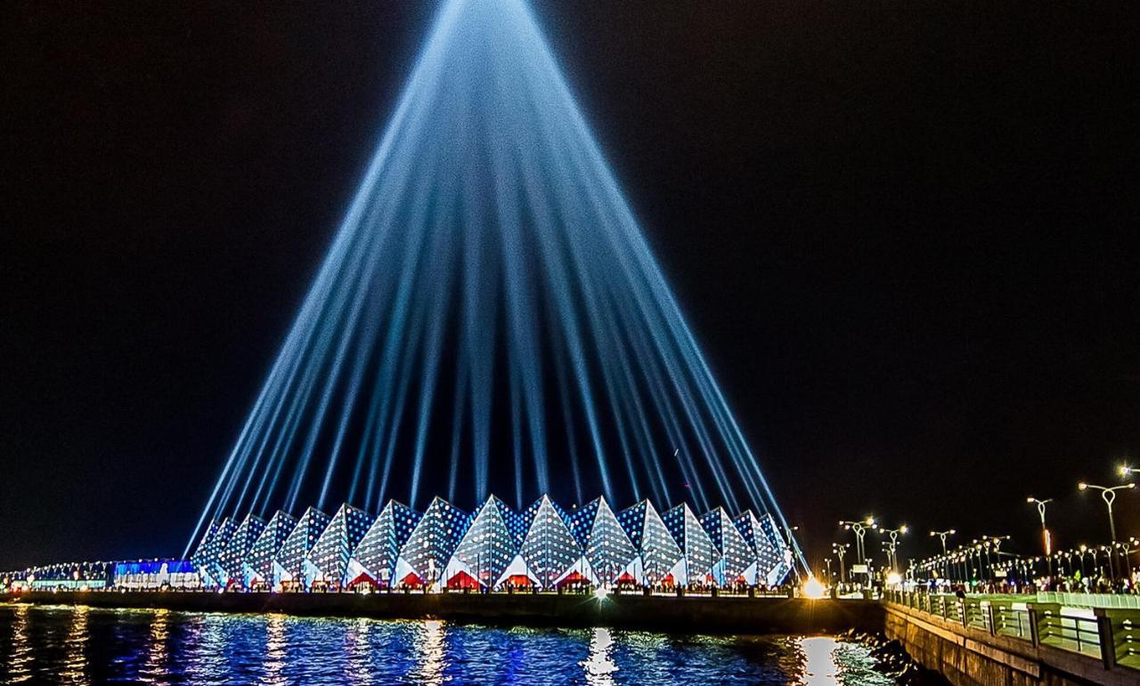 Qiz Galasi Hotel Bakoe Buitenkant foto