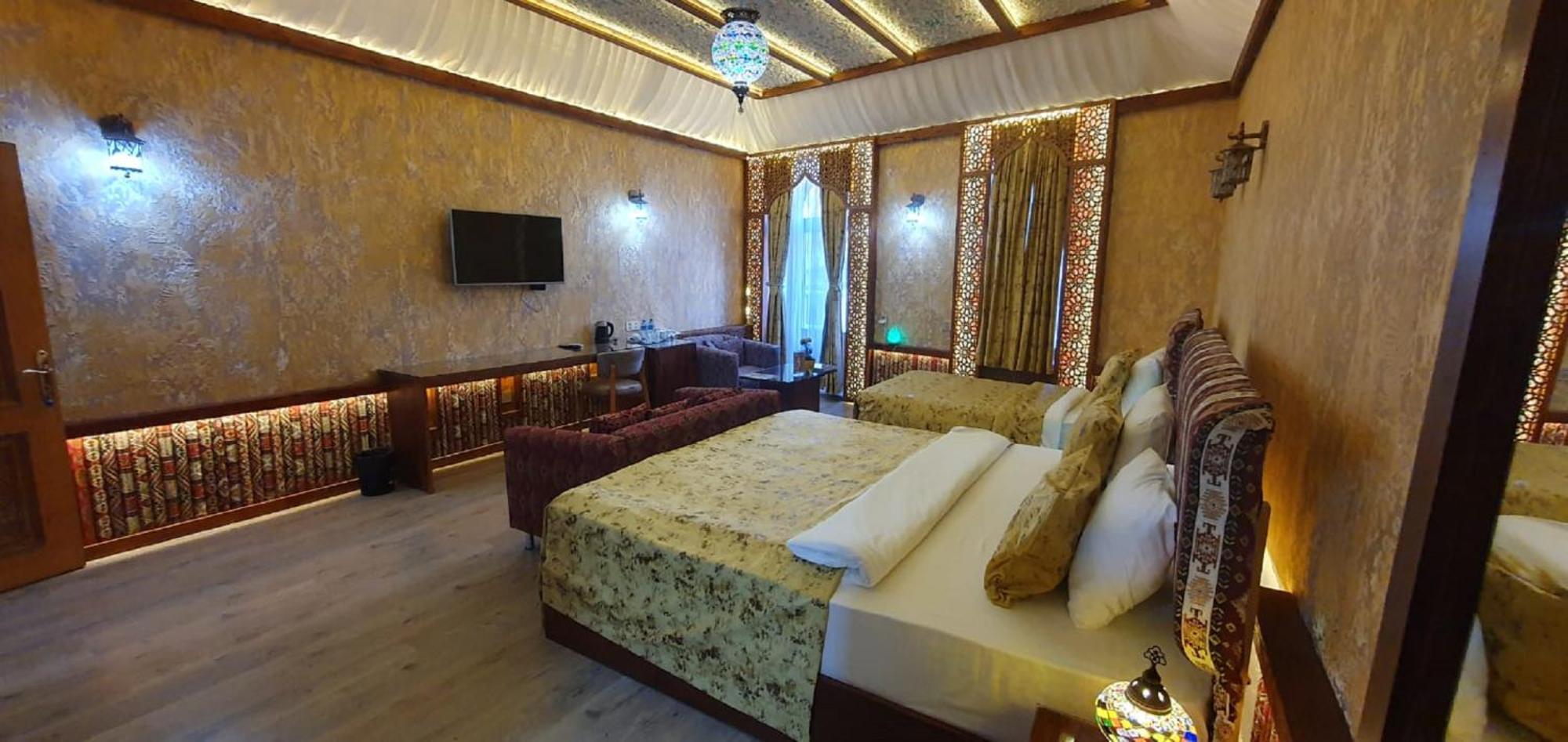 Qiz Galasi Hotel Bakoe Buitenkant foto