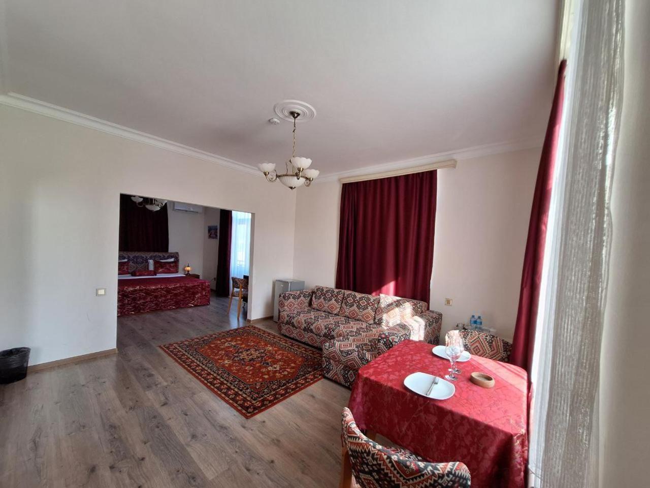 Qiz Galasi Hotel Bakoe Buitenkant foto